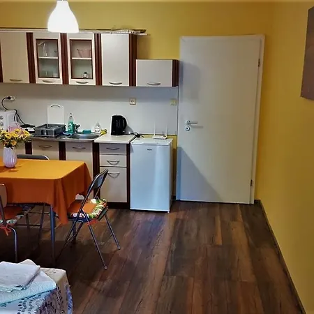 Studio Sunny Apartment *